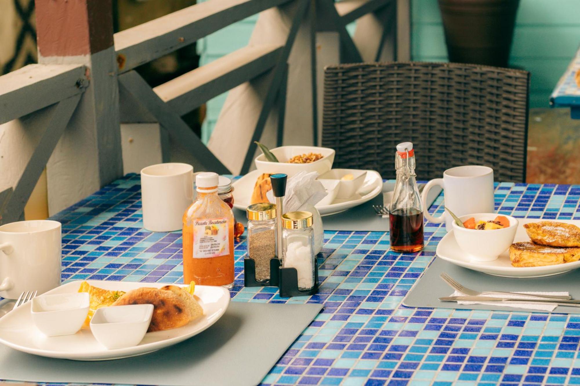 Saigon Bay Bed & Breakfast Bocas Town Ngoại thất bức ảnh
