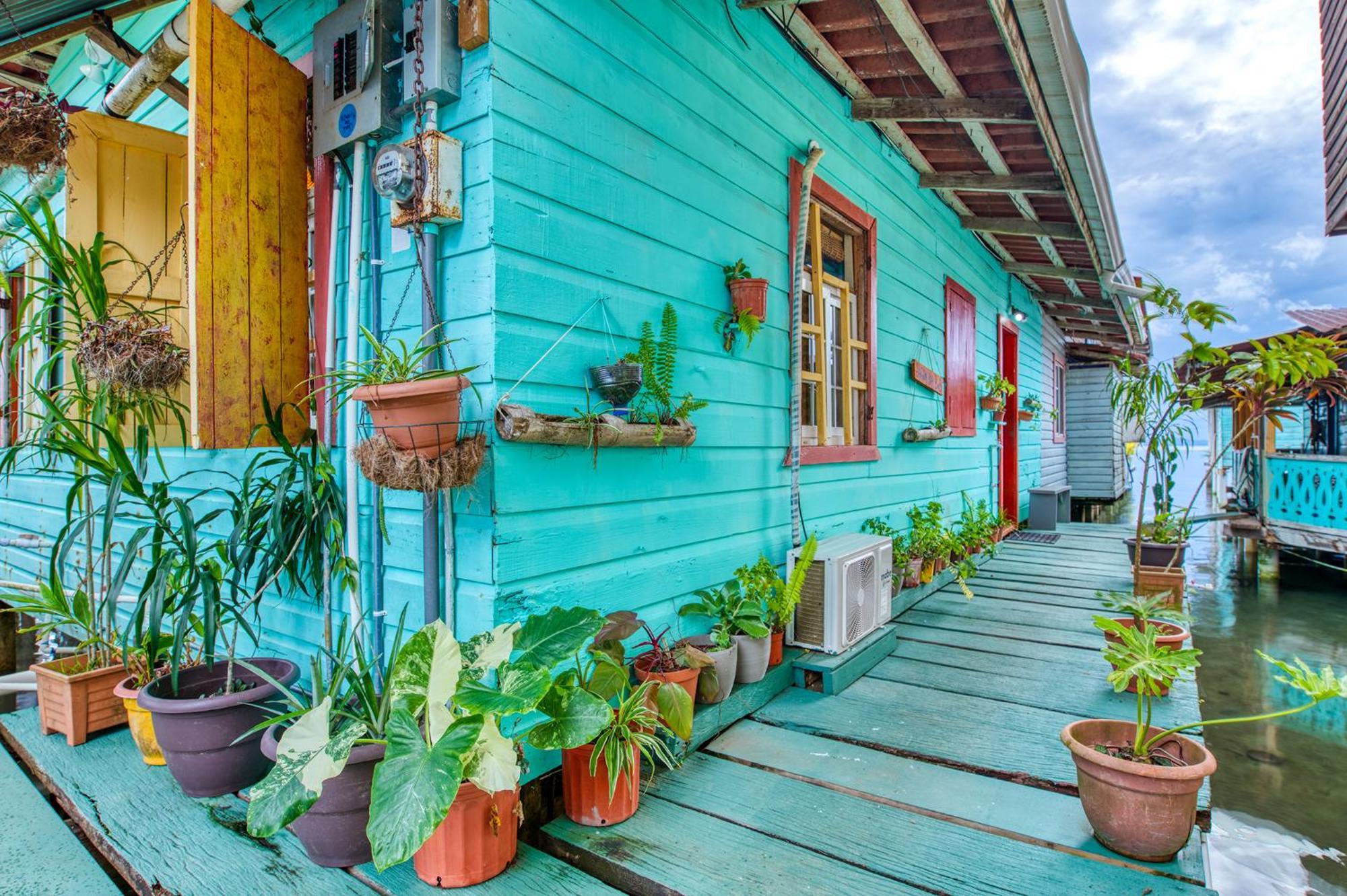 Saigon Bay Bed & Breakfast Bocas Town Ngoại thất bức ảnh