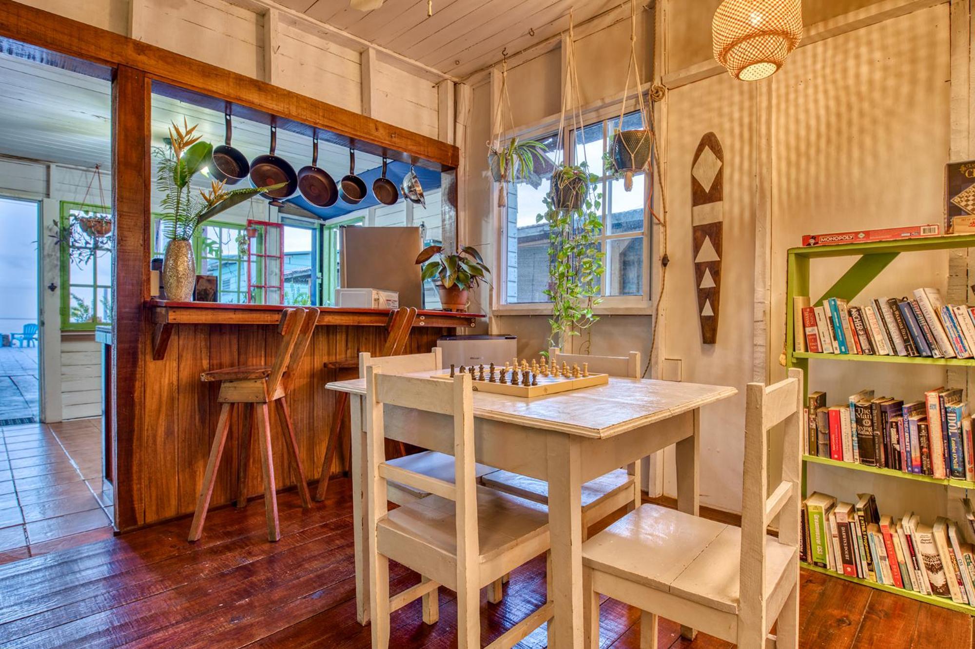 Saigon Bay Bed & Breakfast Bocas Town Ngoại thất bức ảnh